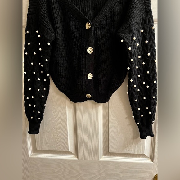 JESSICA SIMPSON~Black~Pearl-Embellished Cardigan Sweater👌~SM - Picture 3 of 11